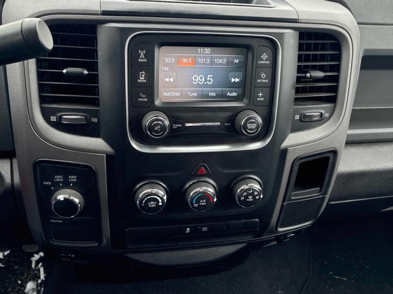 Dodge RAM 1500 * Express * CARFAX * БЕЗ ПЪРВОНАЧАЛНА ВНОСКА, снимка 9 - Автомобили и джипове - 53245180