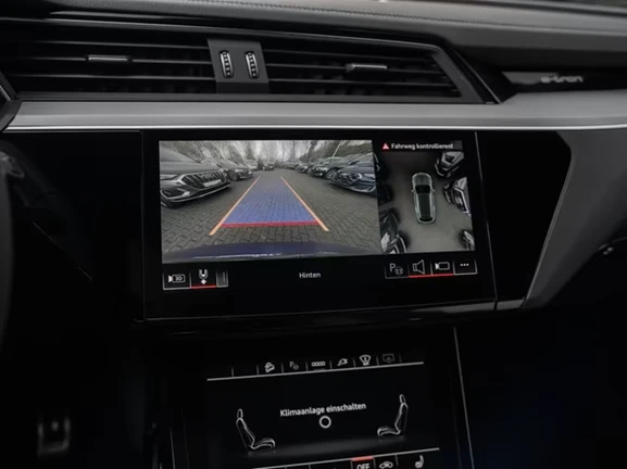 Audi Q8 e-Tron SUV 55 = S-line = Гаранция - изображение 8
