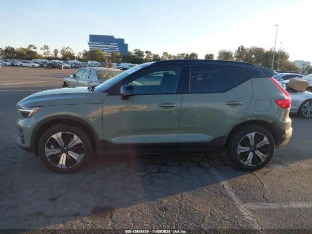 Volvo XC40 RECHARGE PURE ELECTRIC TWIN PLUS, снимка 13 - Автомобили и джипове - 52830258