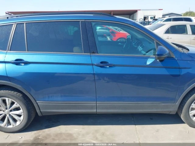 VW Tiguan 2.0T S, снимка 12 - Автомобили и джипове - 53392542