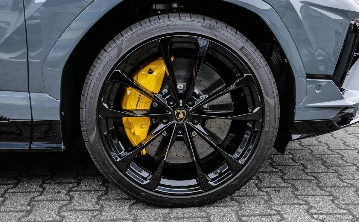 Lamborghini Urus S = Carbon Ceramic Brakes= Гаранция - изображение 5