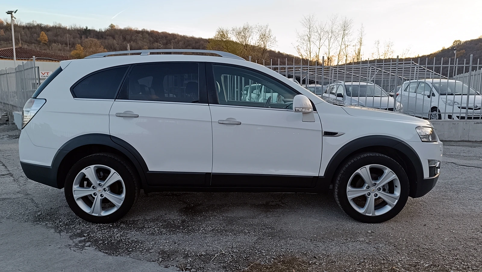 Chevrolet Captiva 2.2D 4x4 Aut. - изображение 5