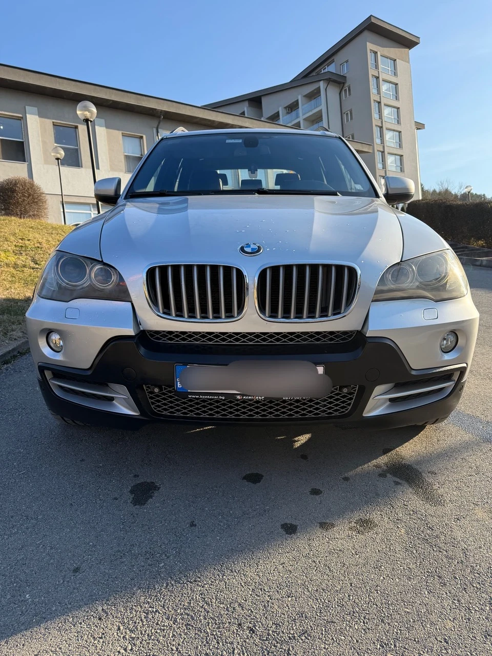 BMW X5 4.8i - изображение 2