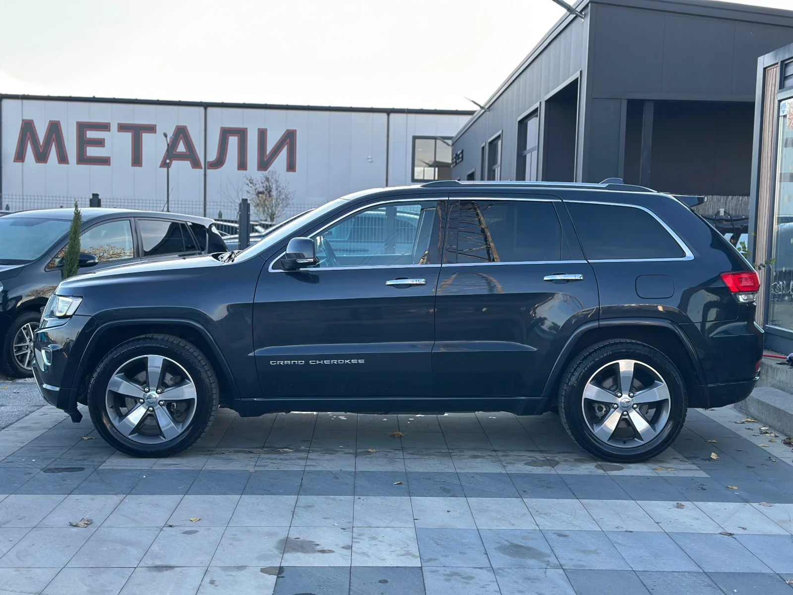 Jeep Grand cherokee * 3.0CRD* Facelift* Overland* СЕРВИЗНА ИСТОРИЯ*  - изображение 6