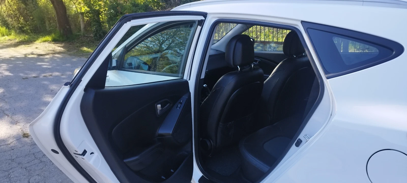 Hyundai IX35, снимка 13 - Автомобили и джипове - 54334533