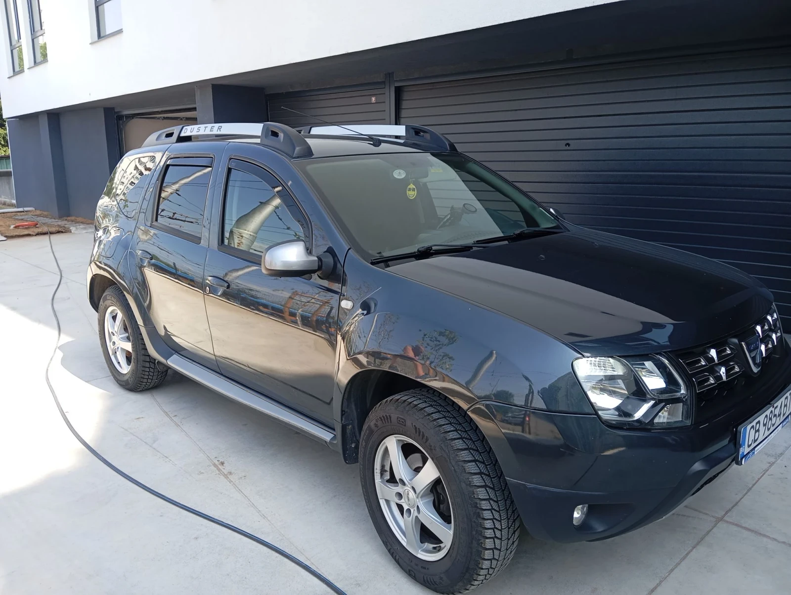 Dacia Duster 1.6 Бензин/Газ, снимка 7 - Автомобили и джипове - 55904990