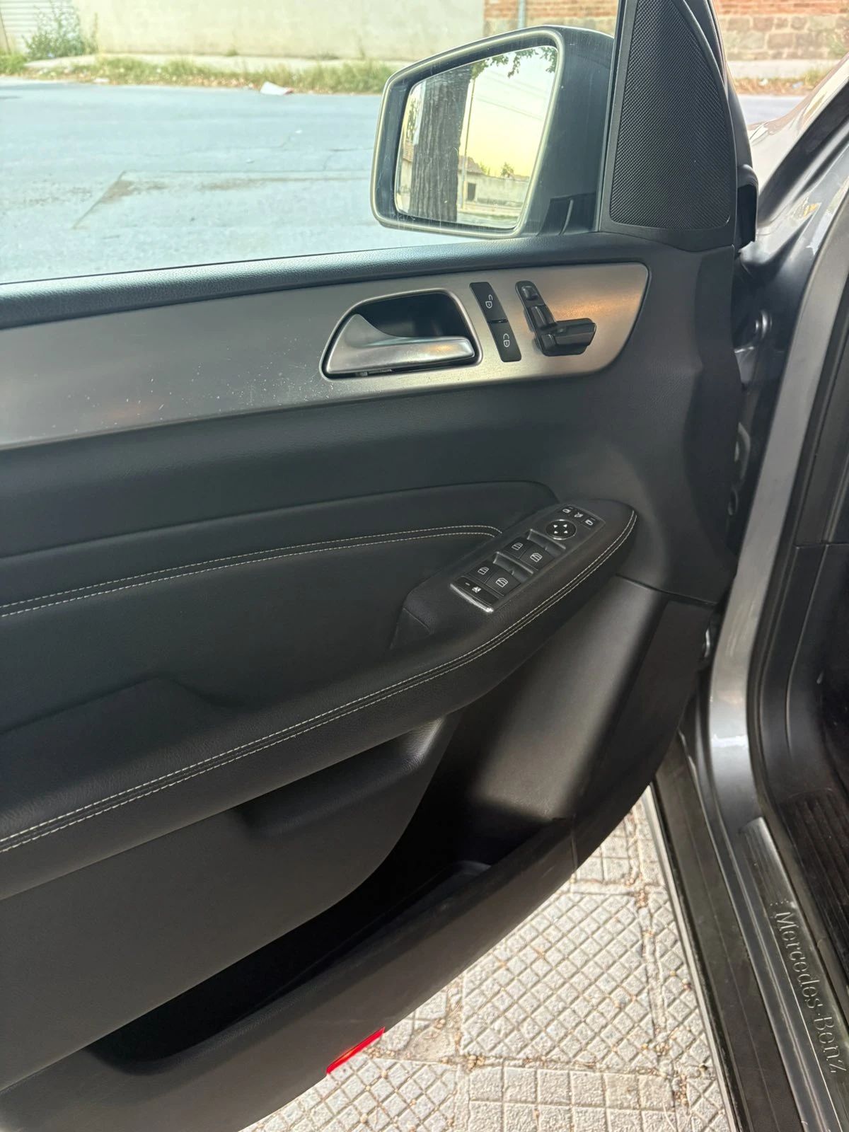 Mercedes-Benz ML 250, снимка 4 - Автомобили и джипове - 56030511