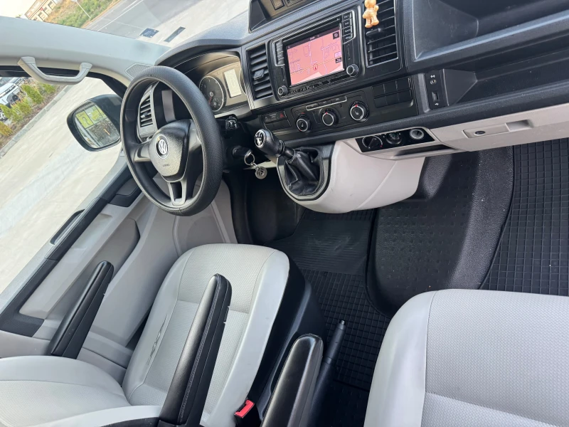 VW T6 2.0tdi 150 K.c, снимка 9 - Бусове и автобуси - 52900739