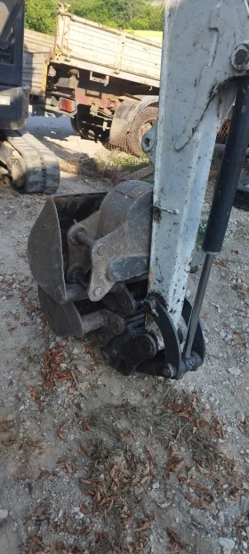 Багер Bobcat Е26, снимка 11