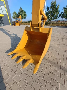 Багер Caterpillar 320GS, снимка 16