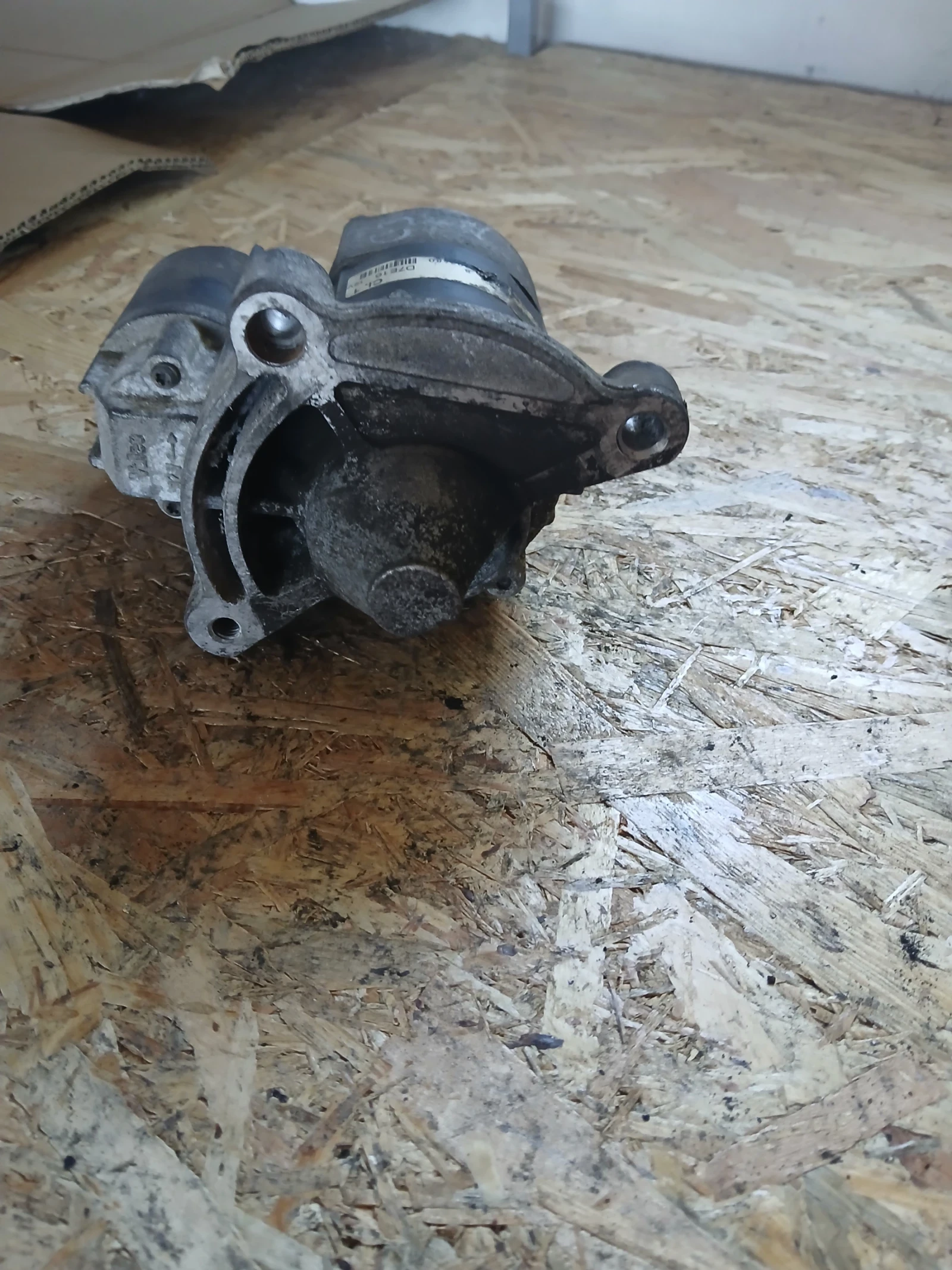 D7E16 стартер Citroen C3, снимка 2 - Части - 56069724