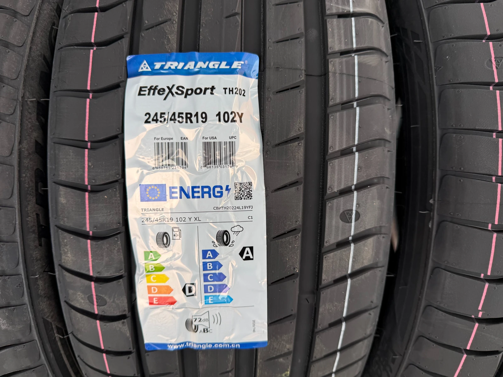 Гуми Летни 245/45R19, снимка 3 - Гуми и джанти - 53915504