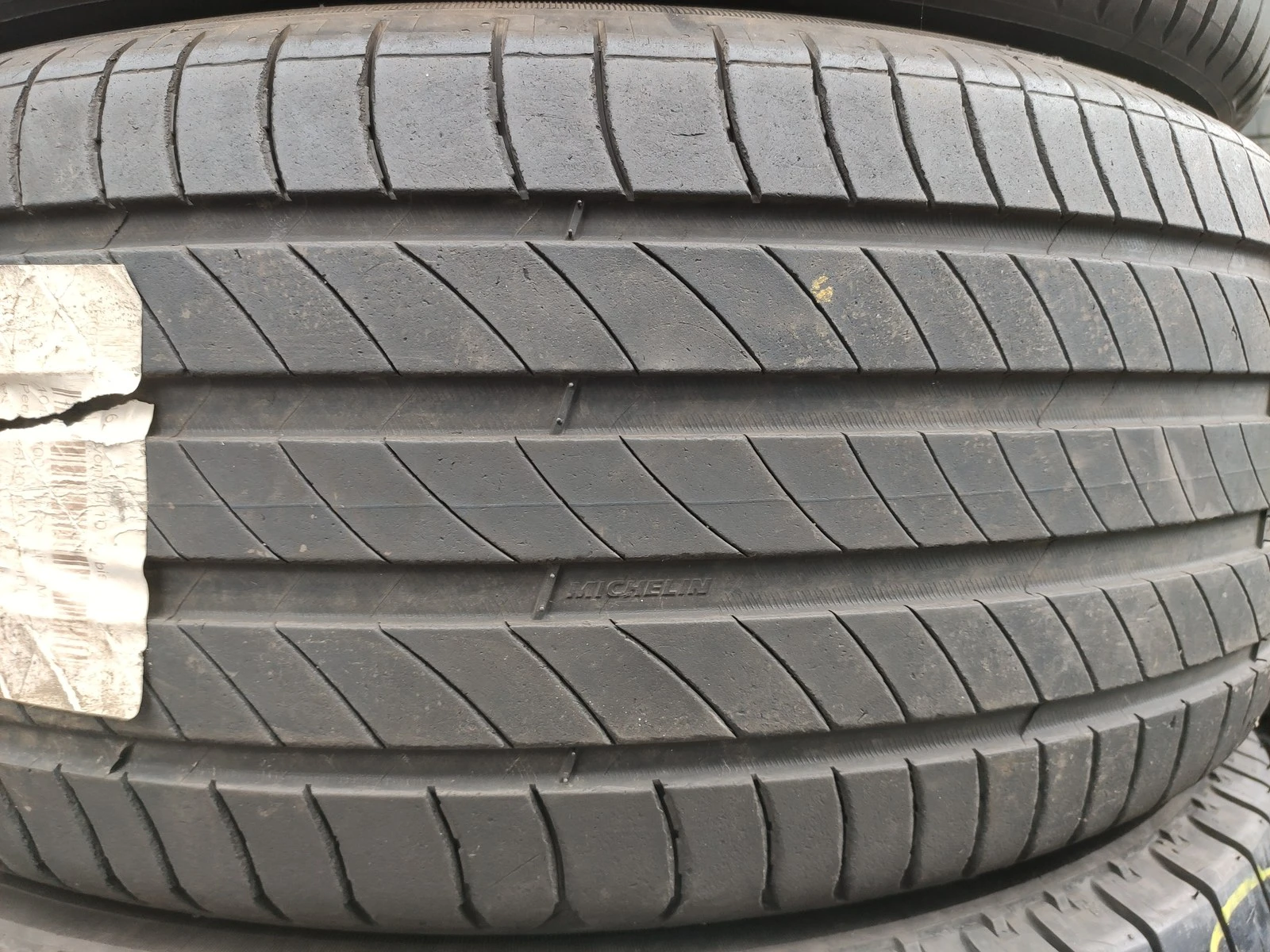 Гуми Летни 225/55R18, снимка 2 - Гуми и джанти - 56664436