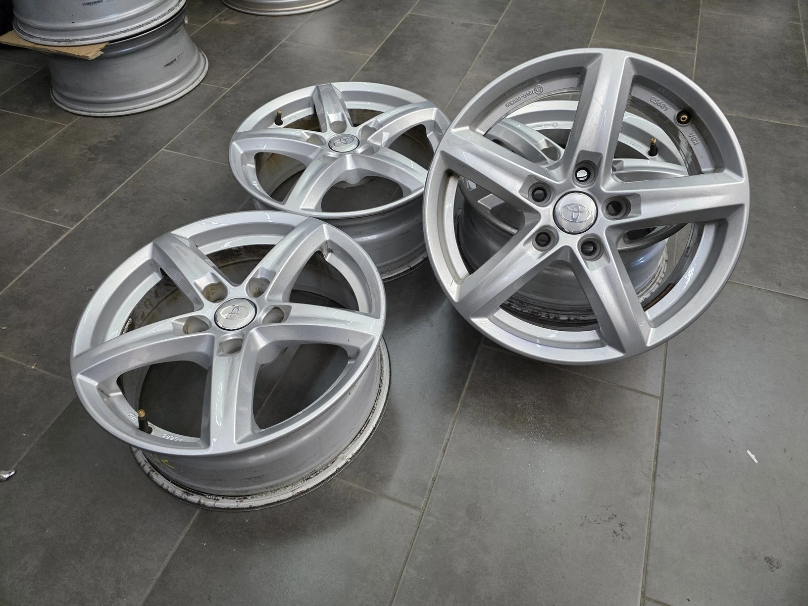 Джанти за Toyota, снимка 2 - Гуми и джанти - 56687924
