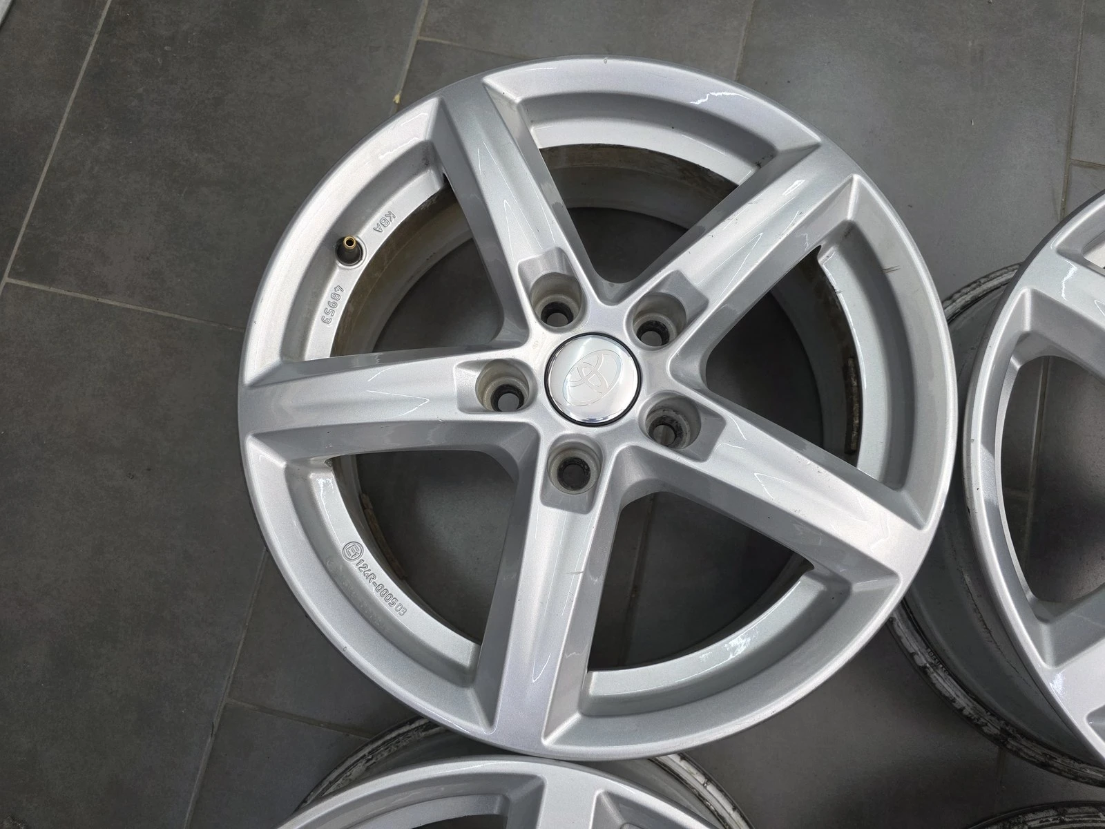 Джанти за Toyota, снимка 5 - Гуми и джанти - 56687924