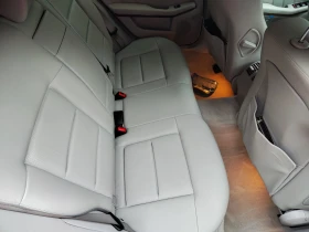 Mercedes-Benz E 200 2.0, снимка 11