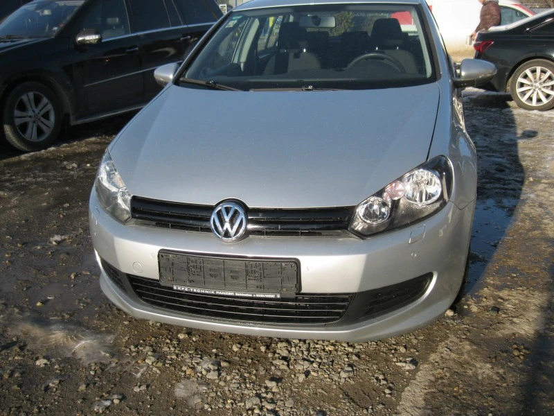 VW Golf, снимка 5 - Автомобили и джипове - 43761435