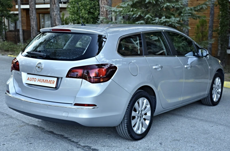 Opel Astra 1.6CDTI , снимка 4 - Автомобили и джипове - 47696579