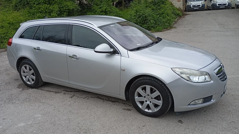 Opel Insignia 2.0 CDTI , снимка 7 - Автомобили и джипове - 48099178