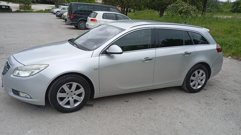 Opel Insignia 2.0 CDTI , снимка 8 - Автомобили и джипове - 48099178