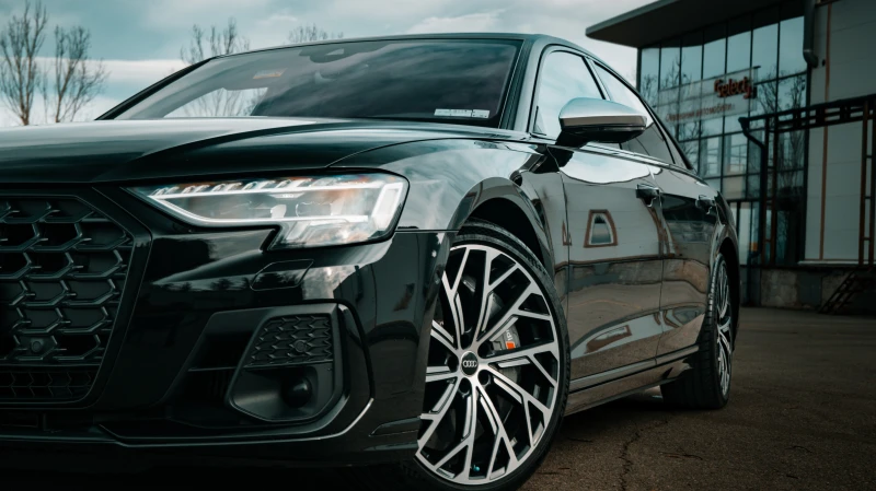 Audi S8, снимка 3 - Автомобили и джипове - 48141429