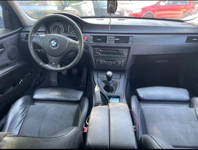 BMW 320, снимка 11 - Автомобили и джипове - 48948478