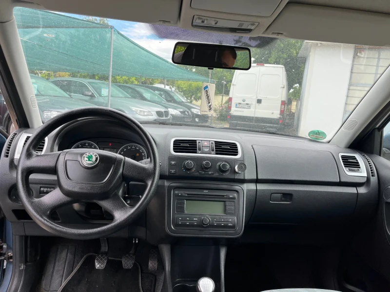 Skoda Fabia 1.2i, снимка 11 - Автомобили и джипове - 51109688