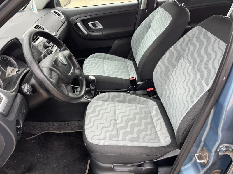 Skoda Fabia 1.2i, снимка 8 - Автомобили и джипове - 51109688