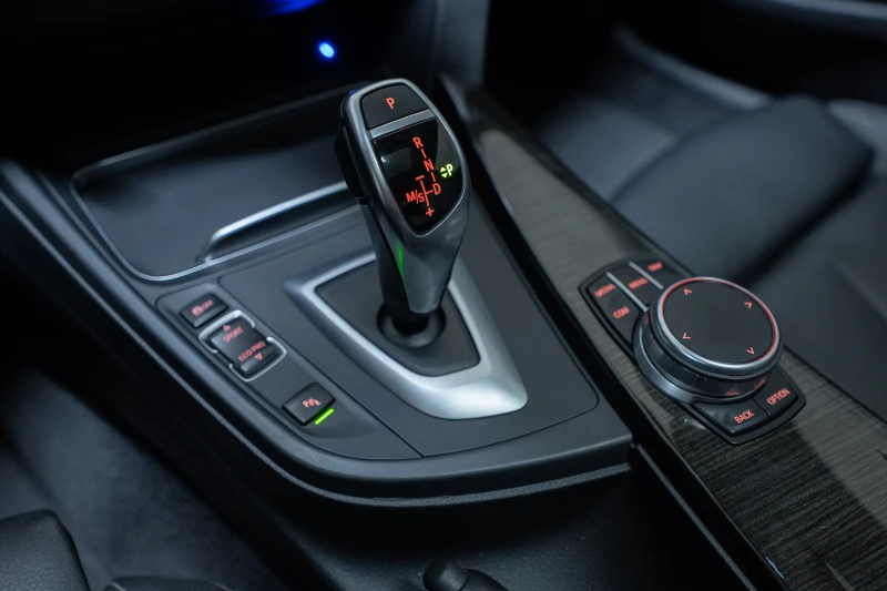 BMW 440 Coupe LCI, LSD + Генерация, снимка 17 - Автомобили и джипове - 51727928