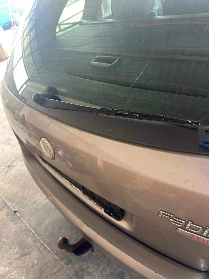 Skoda Fabia 1.9TDI105ксBLSна части, снимка 6 - Автомобили и джипове - 52645216