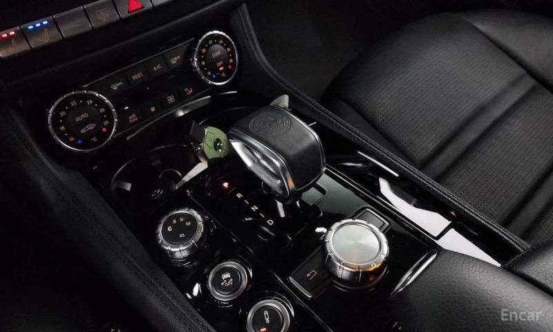 Mercedes-Benz CLS 63 AMG, снимка 9 - Автомобили и джипове - 53004963