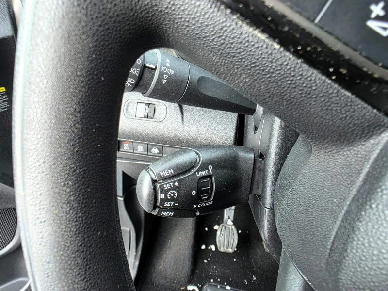 Citroen Berlingo XL/1.5HDI/130, снимка 10 - Автомобили и джипове - 53045410