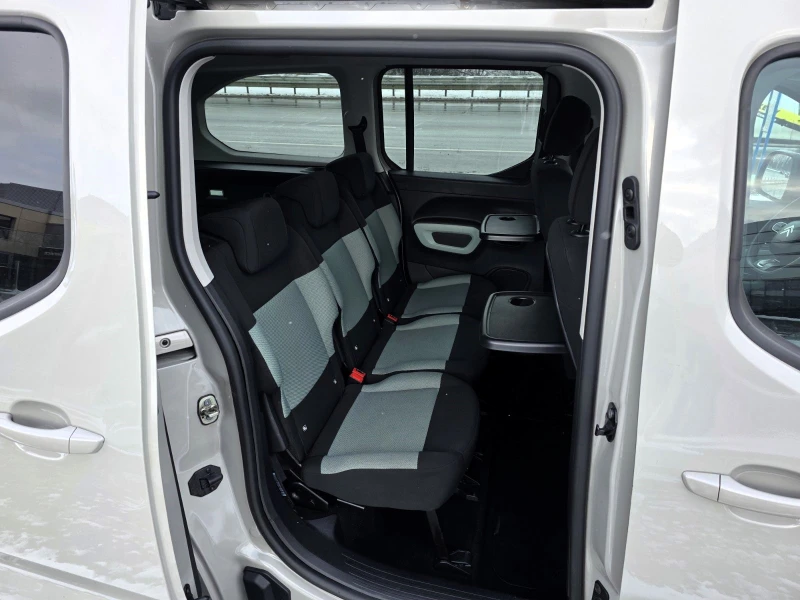 Citroen Berlingo XL/1.5HDI/130, снимка 13 - Автомобили и джипове - 53045410
