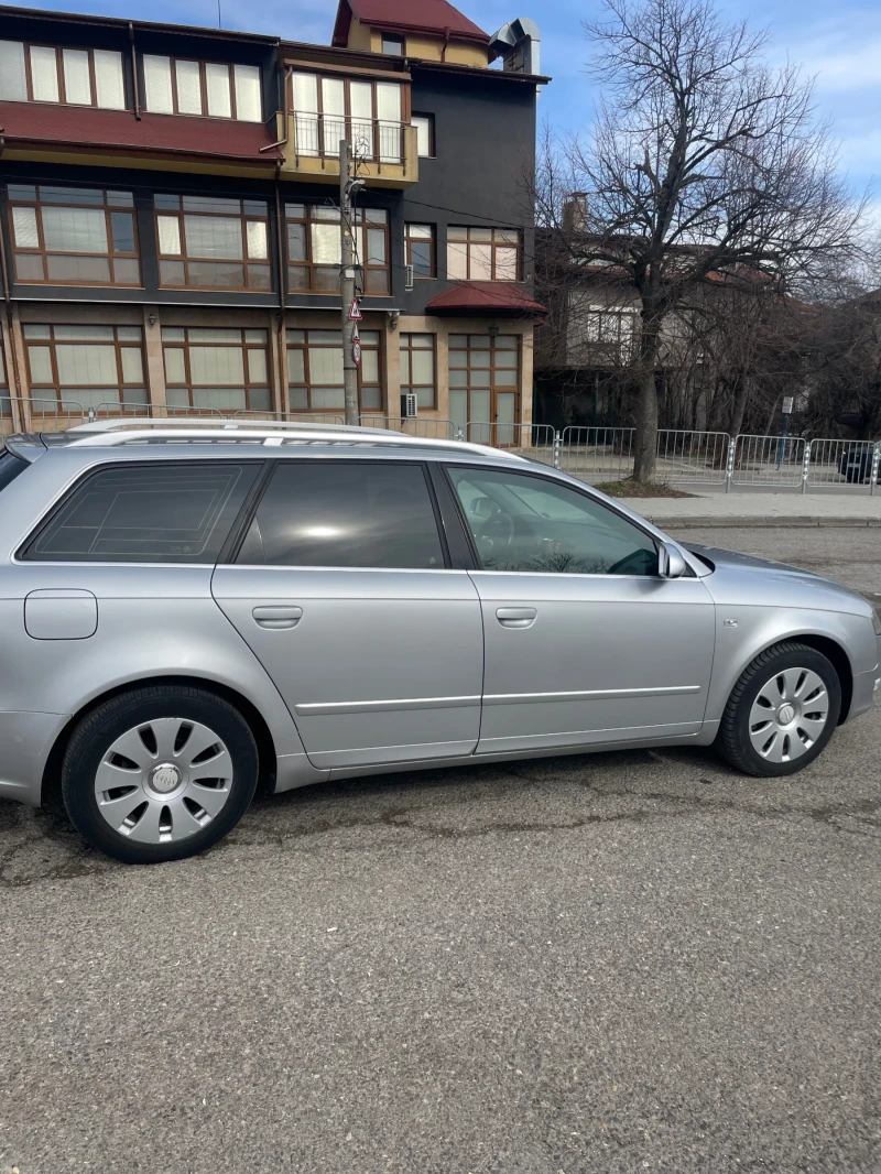 Audi A4 2.0 TDI Автомат мултитрон , снимка 3 - Автомобили и джипове - 53536663