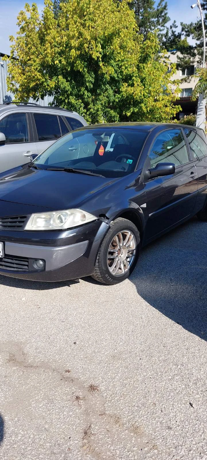 Renault Megane, снимка 9 - Автомобили и джипове - 49129776