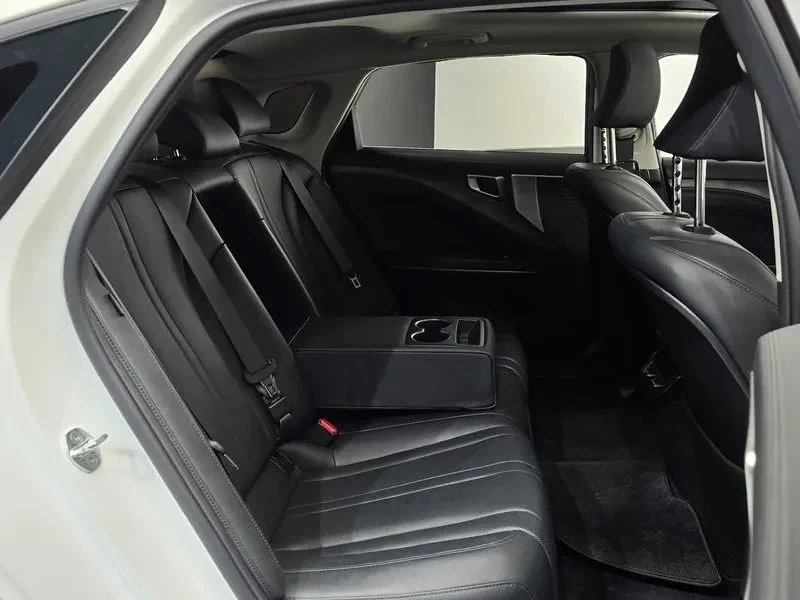 Kia K8, снимка 11 - Автомобили и джипове - 56688154