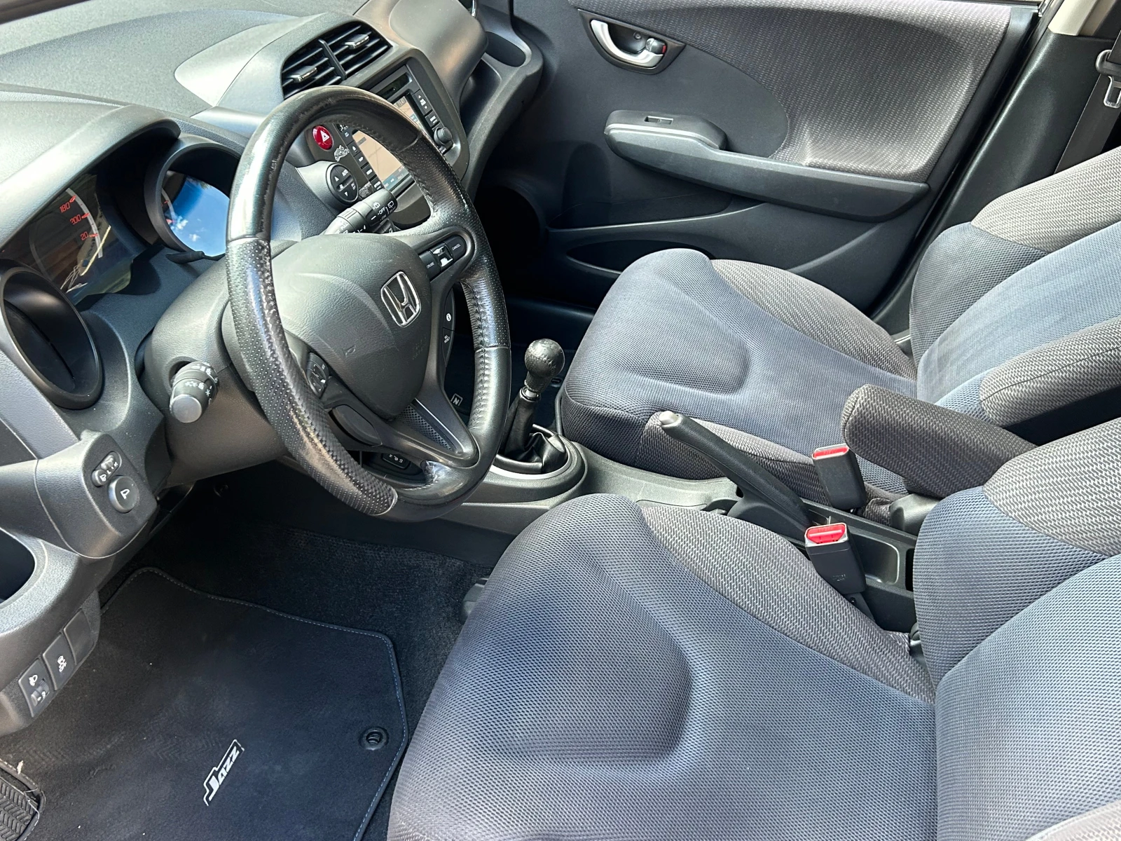 Honda Jazz 1.4I-VITEK - изображение 9