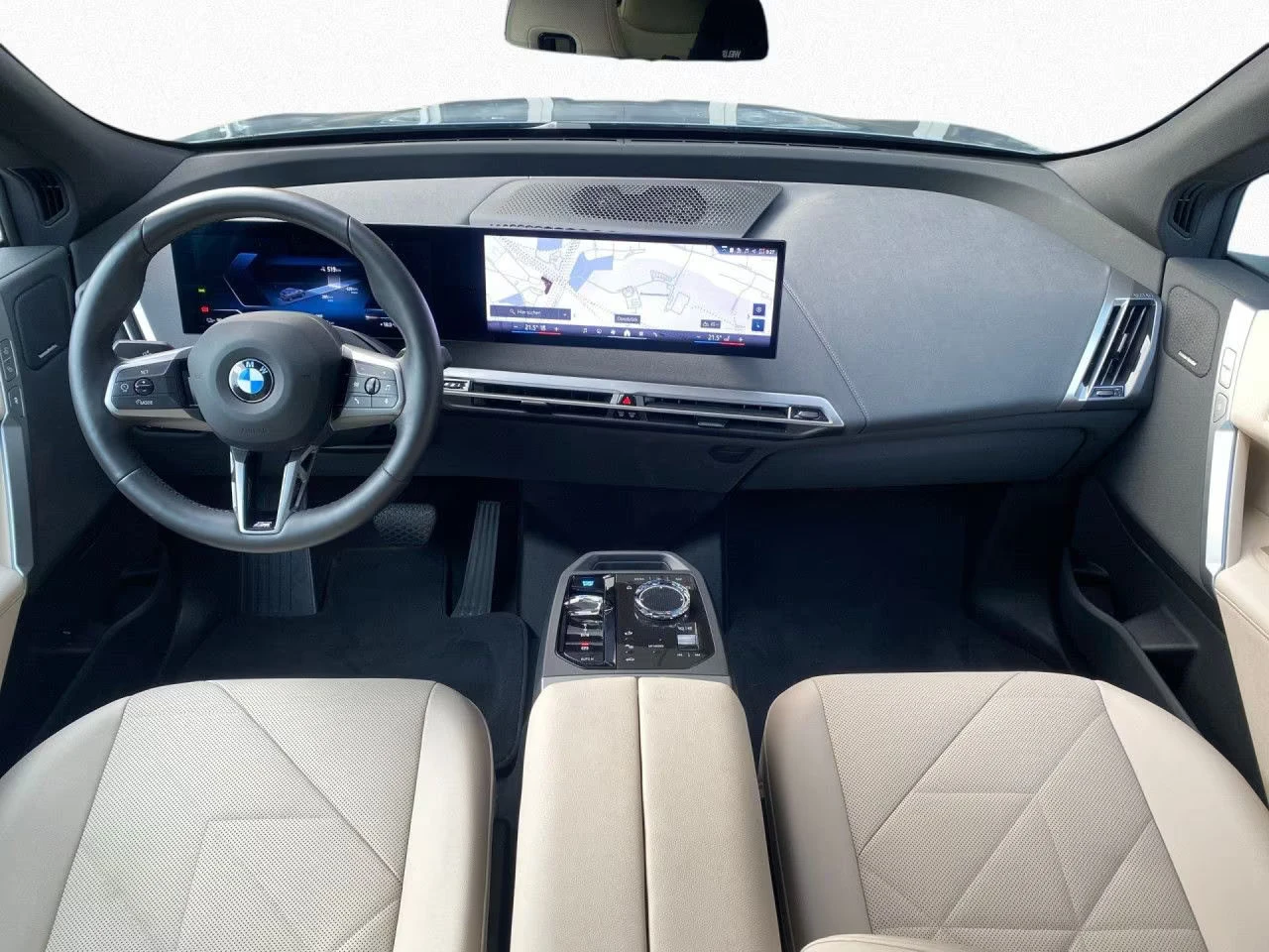 BMW iX 50/xDRIVE/523HP/SPORT/360/SKYLONGE/766v - изображение 8