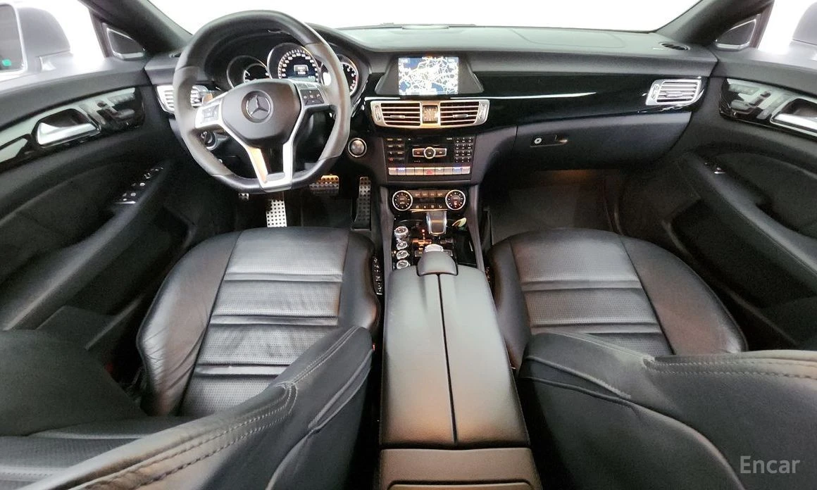 Mercedes-Benz CLS 63 AMG  - изображение 7