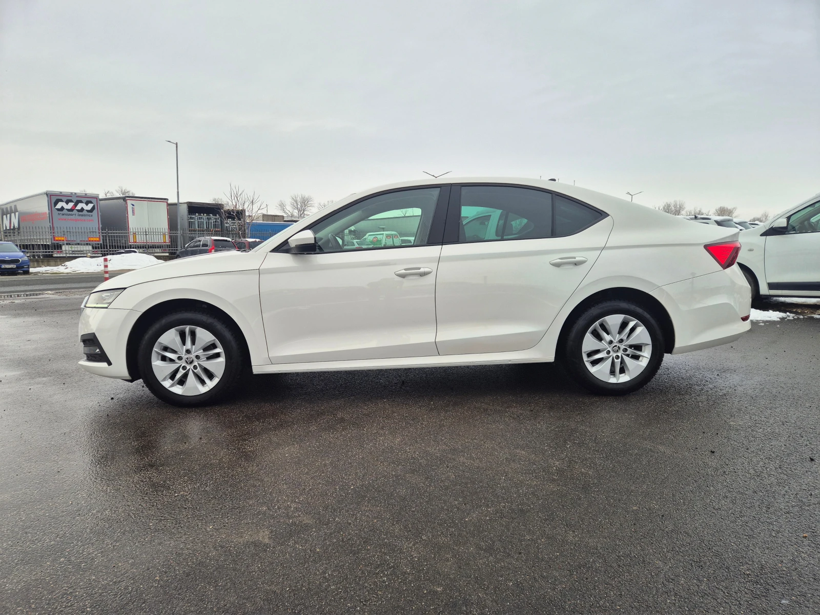 Skoda Octavia 2.0TDI - А/Т - изображение 2