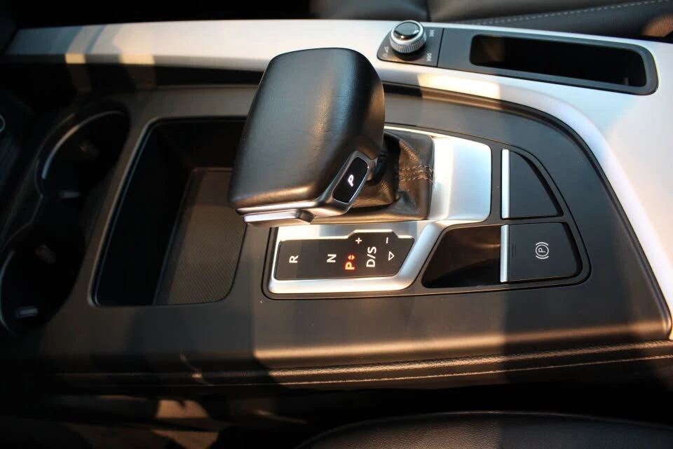 Audi A4 QUATTRO* HEAD-UP* S-LINE* АвтоКредит(ЦЕНА ДО БГ) - изображение 9