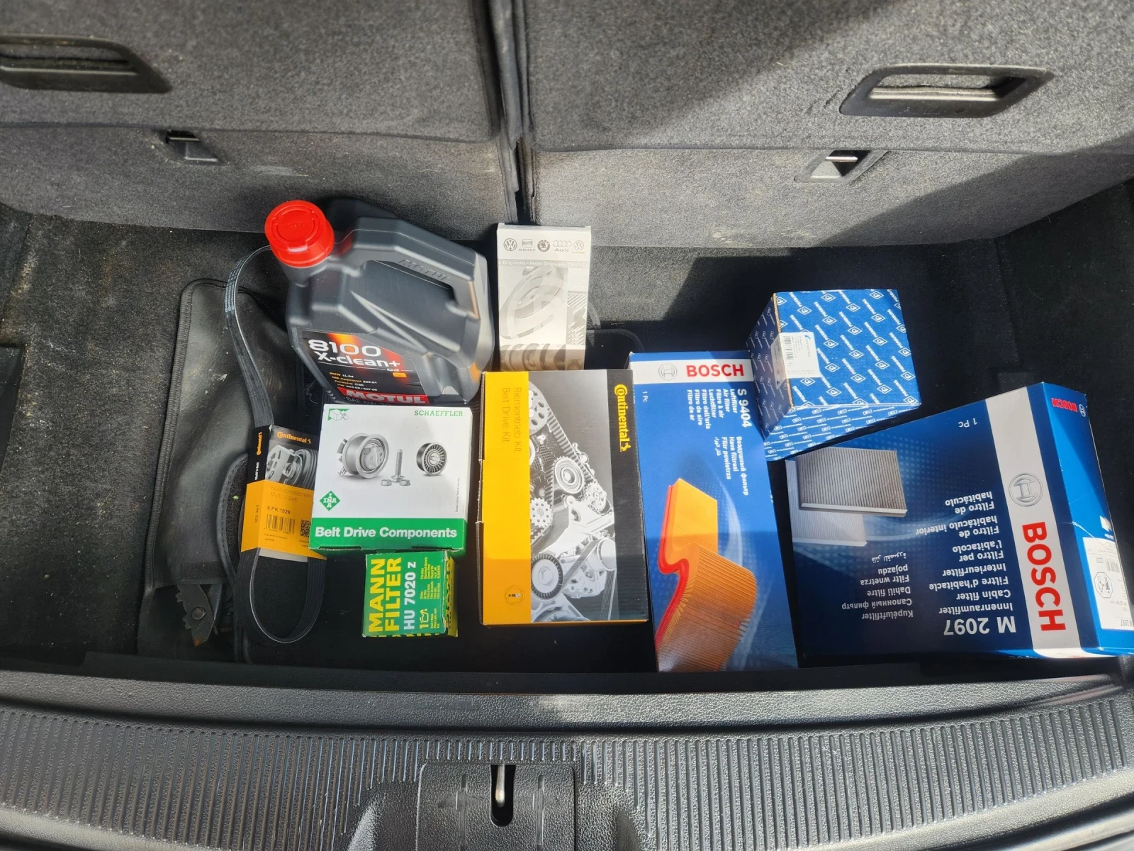 Seat Alhambra Business Edition , снимка 16 - Автомобили и джипове - 53921452