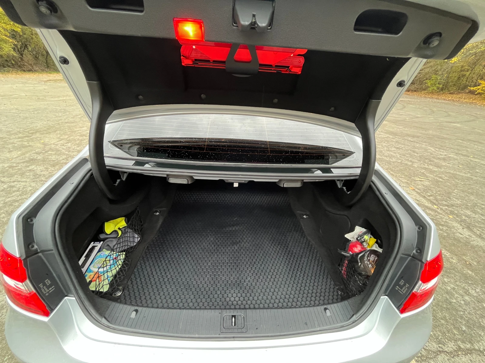 Mercedes-Benz E 220 AMG/7G plus/Facelift, снимка 15 - Автомобили и джипове - 54140611