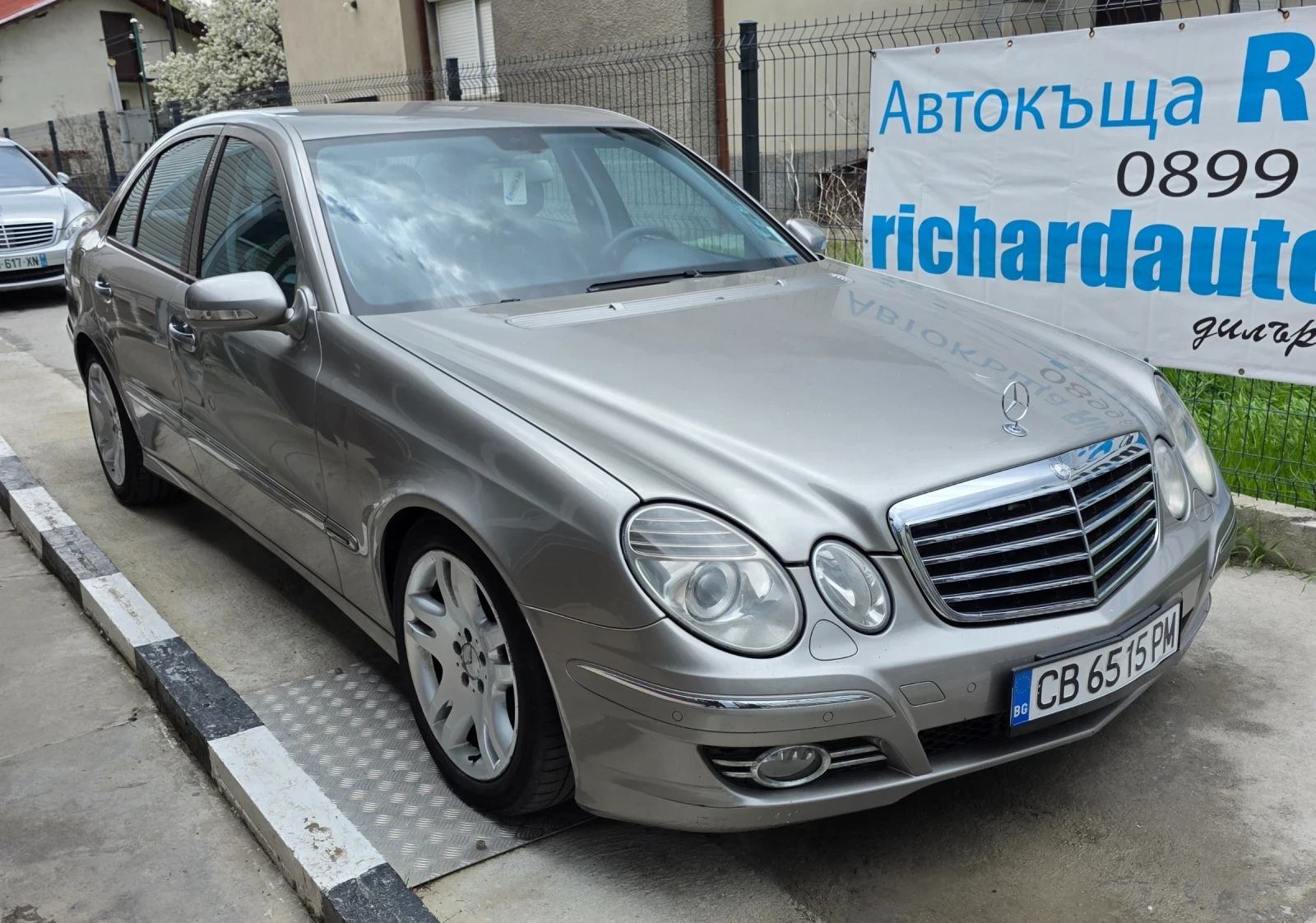 Mercedes-Benz E 320 * 320CDI * Avantgarde * FACE * NAVI