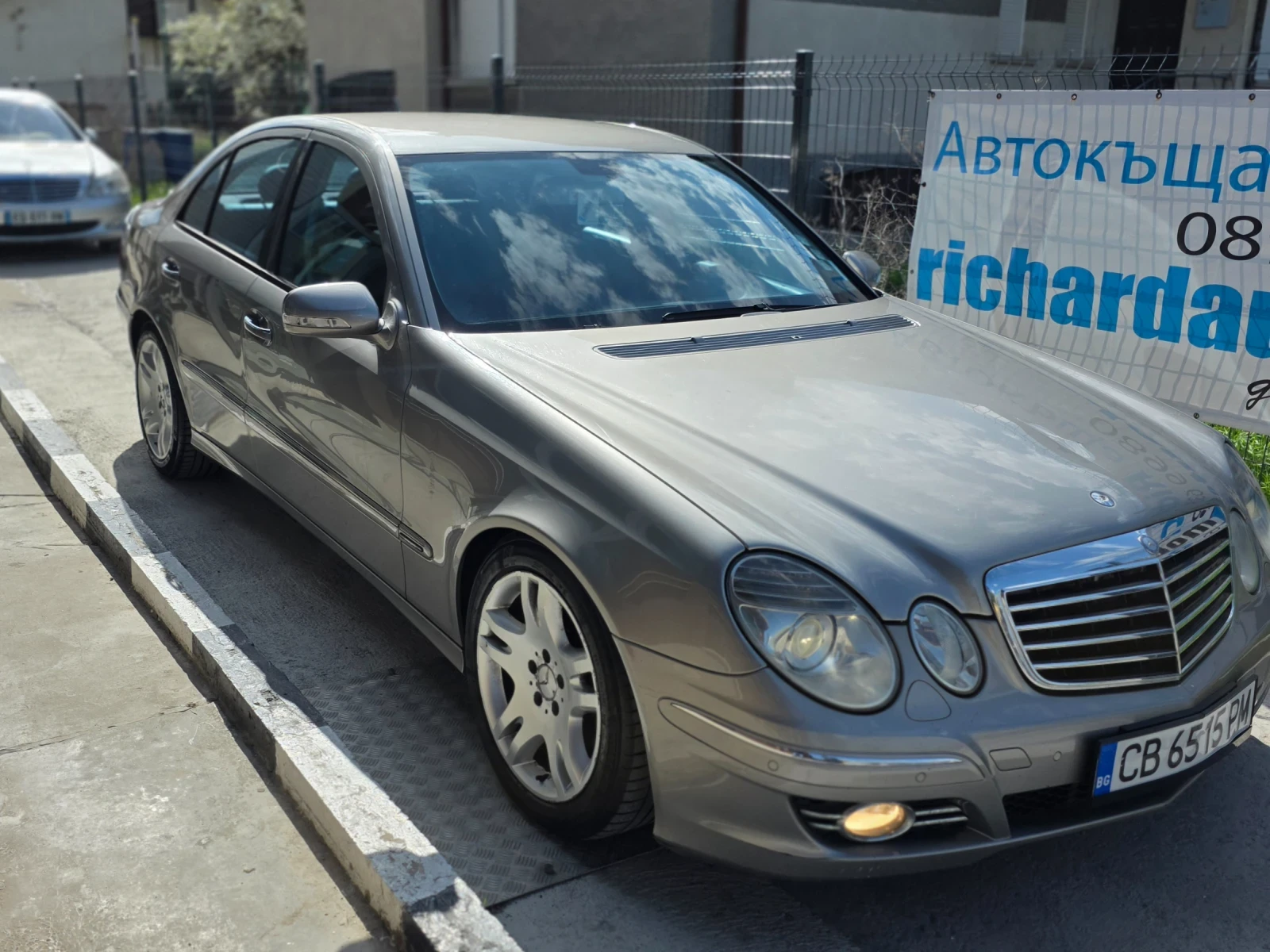 Mercedes-Benz E 320 * 320CDI * Avantgarde * FACE * NAVI