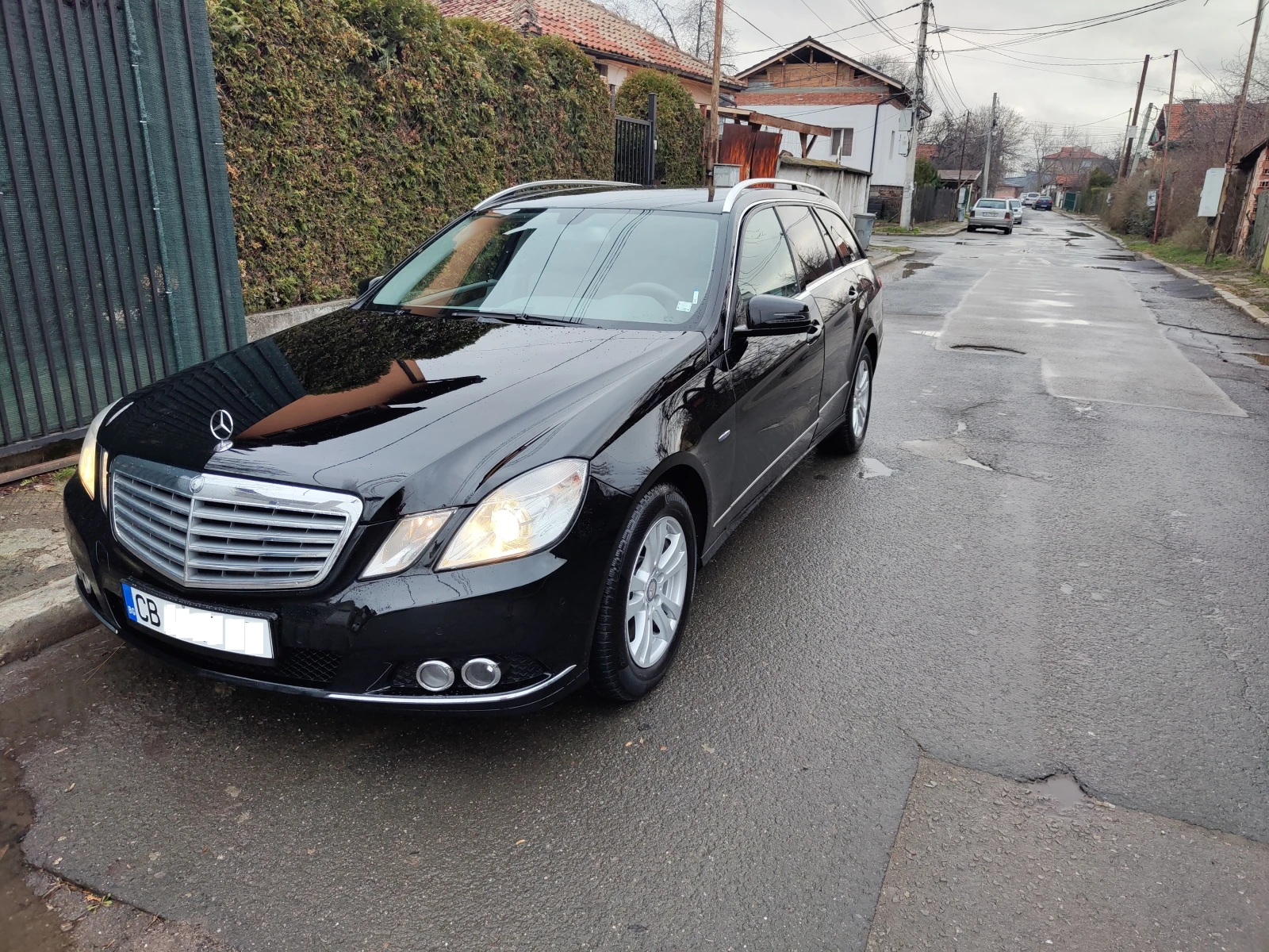 Mercedes-Benz E 200 2.0, снимка 2 - Автомобили и джипове - 54238674