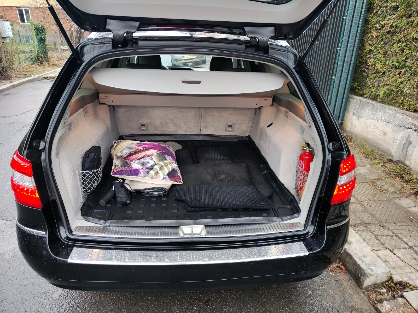 Mercedes-Benz E 200 2.0, снимка 4 - Автомобили и джипове - 54238674