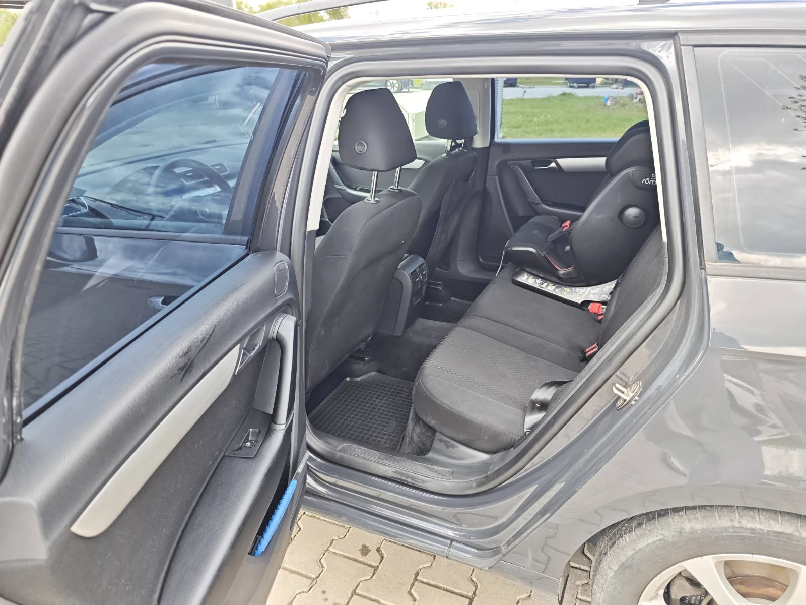 VW Passat, снимка 14 - Автомобили и джипове - 54399053