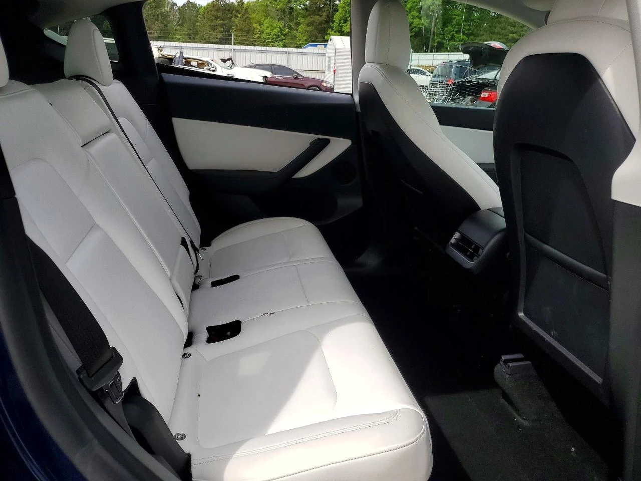 Tesla Model Y | Mobile.bg � ����������� 10