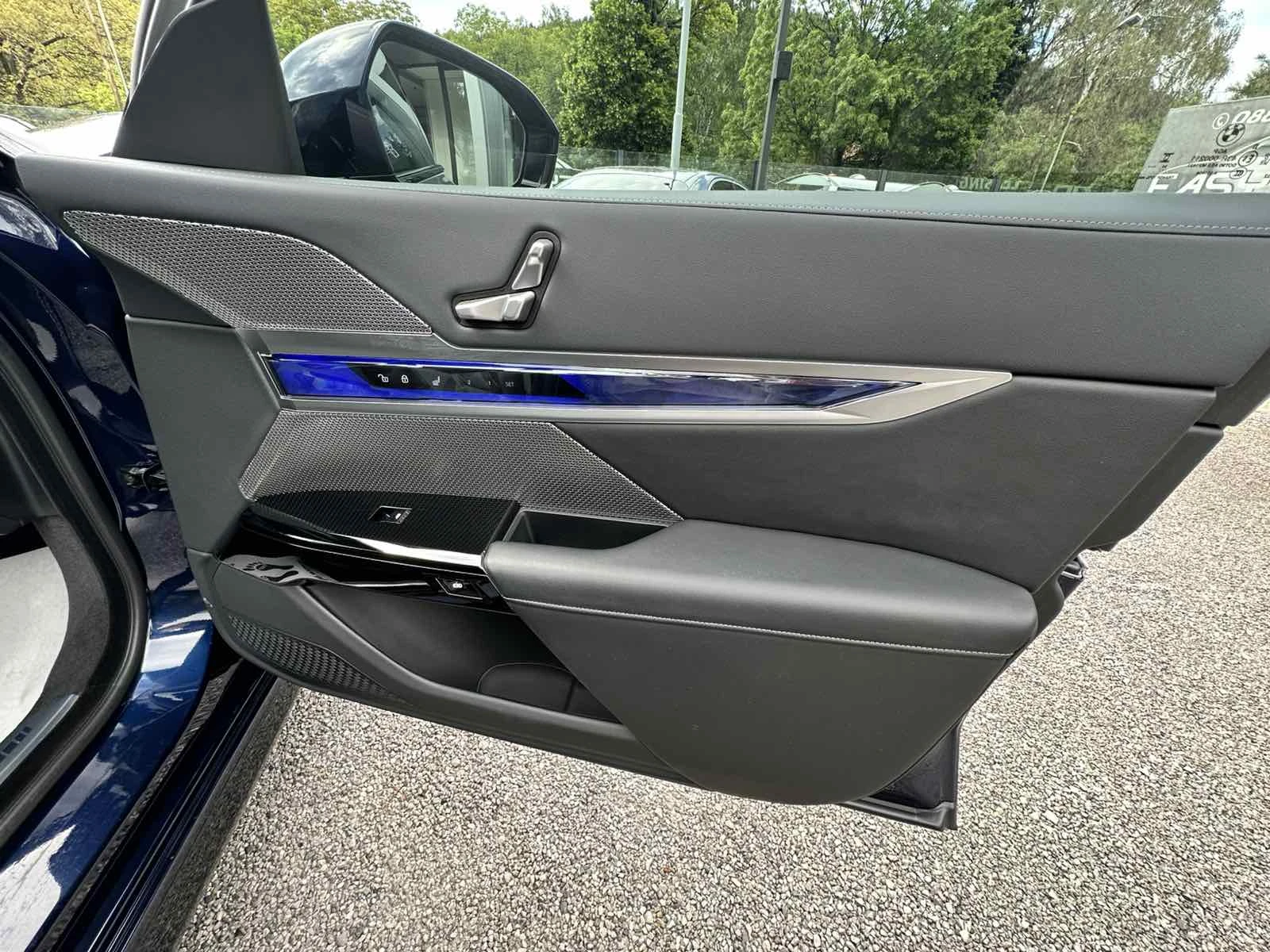 BMW 740 M-SPORT/PANO/360 CAMERA/ HUD / , снимка 13 - Автомобили и джипове - 54678922